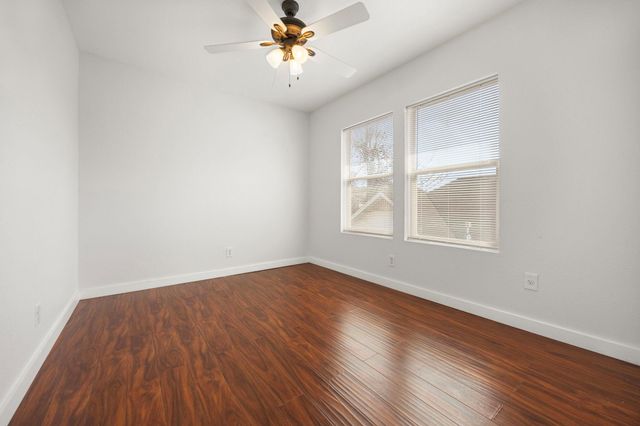 7 Latham Street, Houston, TX 77011