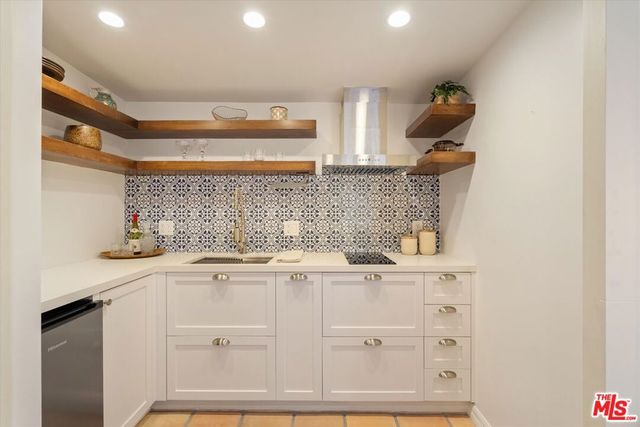 2214 Parnell Avenue, Los Angeles, CA 90064