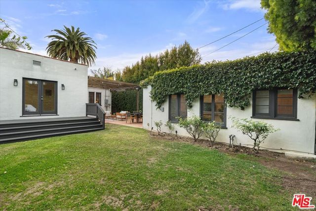 2214 Parnell Avenue, Los Angeles, CA 90064