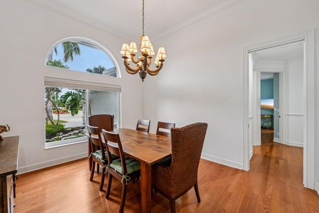 1919 S Club Drive, Wellington, FL 33414