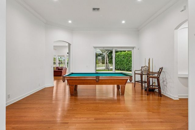 1919 S Club Drive, Wellington, FL 33414