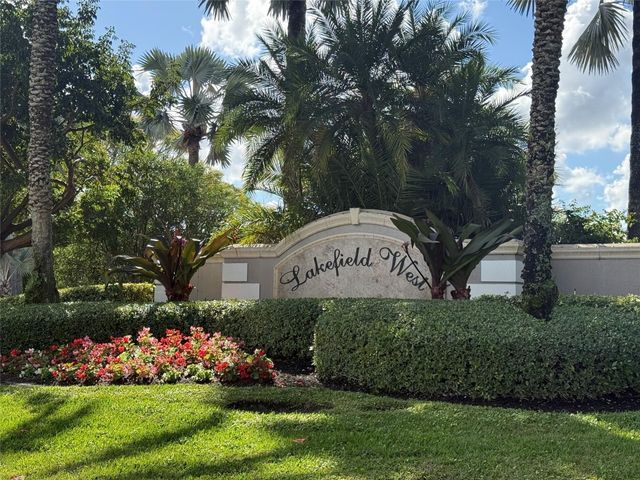 1919 S Club Drive, Wellington, FL 33414