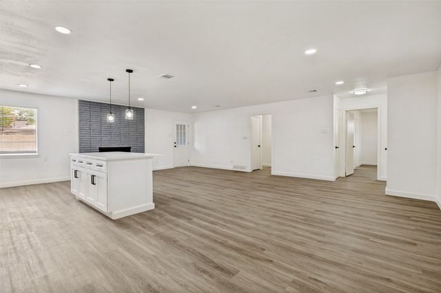 2106 Benjamin Road, Irving, TX 75060