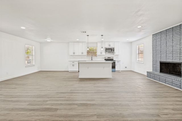 2106 Benjamin Road, Irving, TX 75060