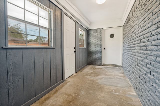 2106 Benjamin Road, Irving, TX 75060