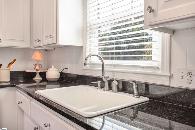 104 Forest Park Drive, Easley, SC 29642