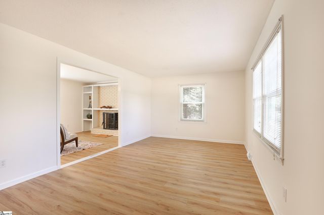 104 Forest Park Drive, Easley, SC 29642