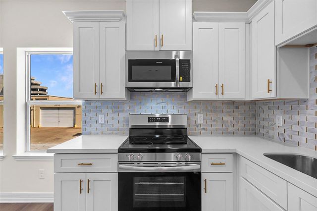 2005 Sealy Street, Galveston, TX 77550