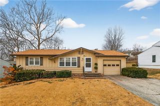 7308 N Hemple Avenue, Kansas City, MO 64152