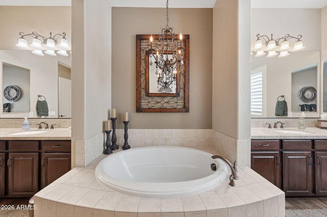 19277 E Walnut Road, Queen Creek, AZ 85142