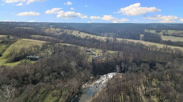 1471 Walnut Road, Anderson, MO 64831