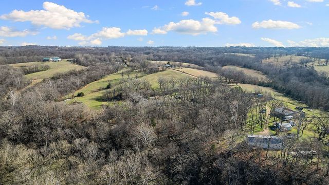 1471 Walnut Road, Anderson, MO 64831