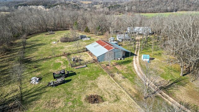 1471 Walnut Road, Anderson, MO 64831
