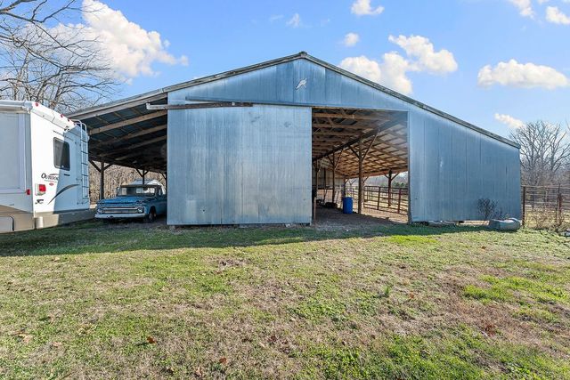 1471 Walnut Road, Anderson, MO 64831