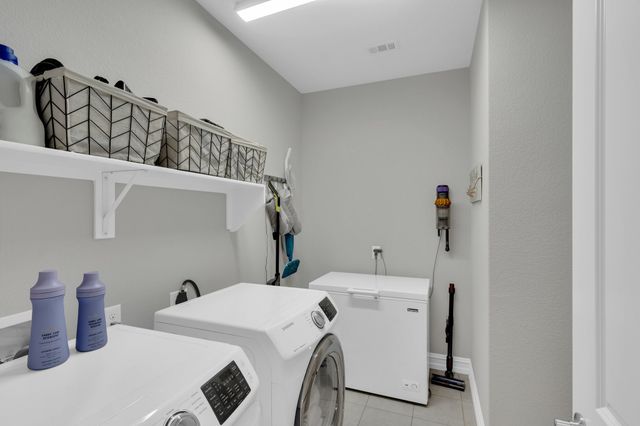 1001 Twisting Ridge Terrace, Fort Worth, TX 76052