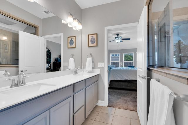 1001 Twisting Ridge Terrace, Fort Worth, TX 76052