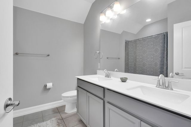 1001 Twisting Ridge Terrace, Fort Worth, TX 76052