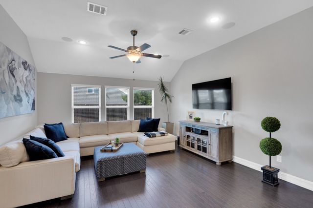 1001 Twisting Ridge Terrace, Fort Worth, TX 76052