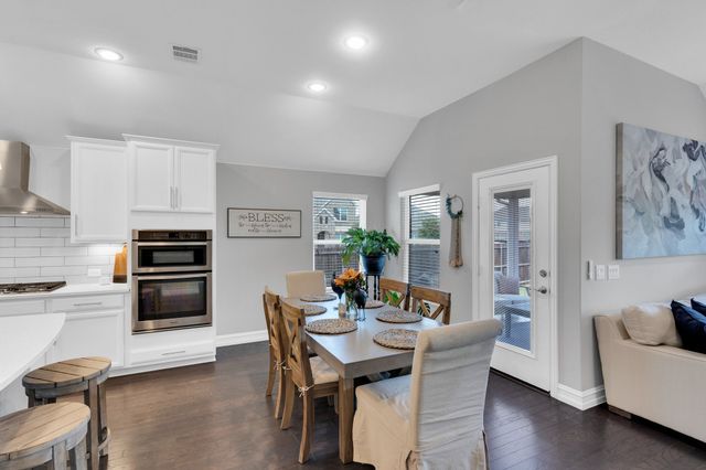 1001 Twisting Ridge Terrace, Fort Worth, TX 76052