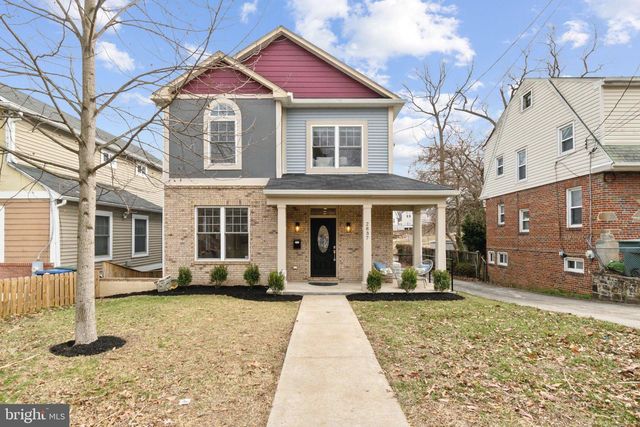 2837 MYRTLE AVE NE, Washington, DC 20018