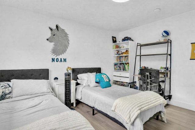 2003 N 42nd Avenue, Hollywood, FL 33021