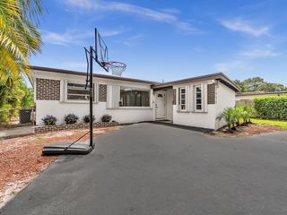 2003 N 42nd Avenue, Hollywood, FL 33021