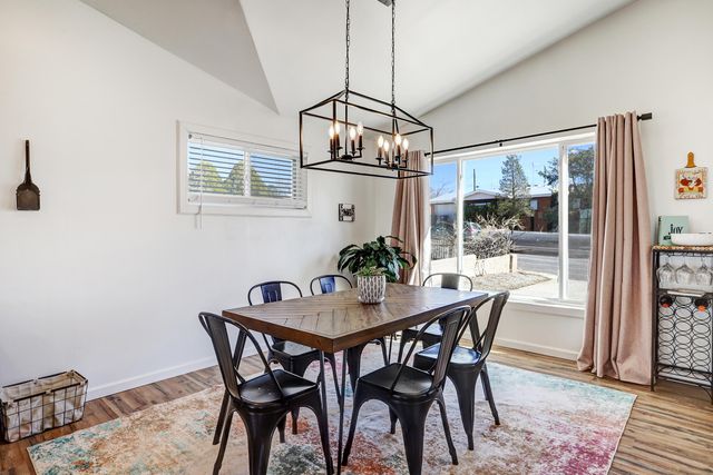 1717 Princeton Drive SE, Albuquerque, NM 87106