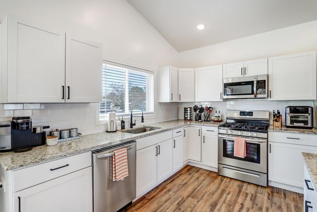 1717 Princeton Drive SE, Albuquerque, NM 87106