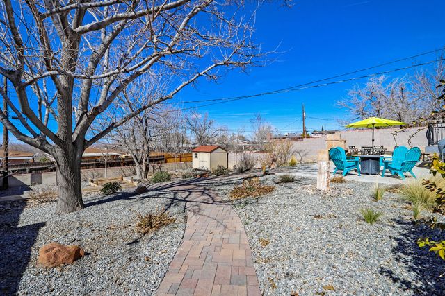 1717 Princeton Drive SE, Albuquerque, NM 87106