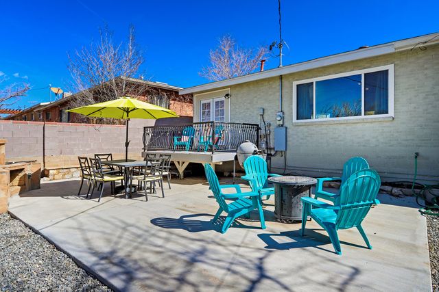 1717 Princeton Drive SE, Albuquerque, NM 87106