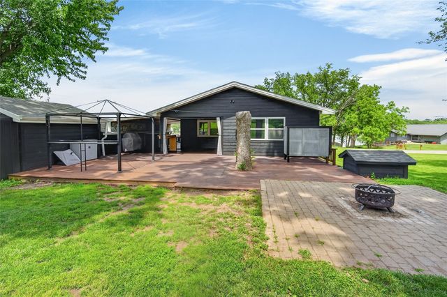 6251 Panorama Drive, Panora, IA 50216