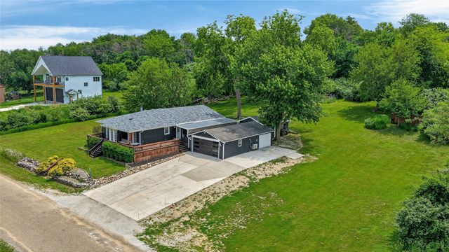 6251 Panorama Drive, Panora, IA 50216