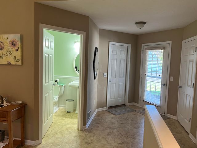 8903 N Clearwater Drive, Zeeland, MI 49464