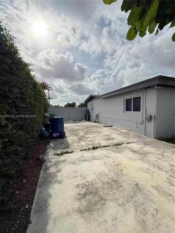 17902 NW 81st Court, Hialeah, FL 33015