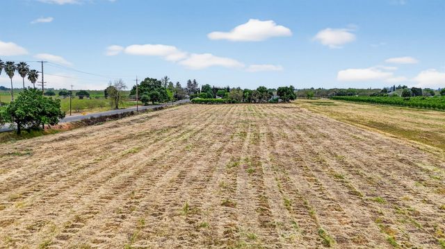 8066 Larkin Rd, Live Oak, CA 95953