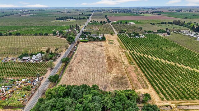 8066 Larkin Rd, Live Oak, CA 95953