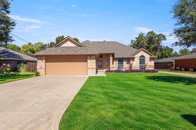 7713 Buck Street, North Richland Hills, TX 76182