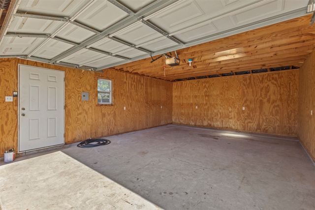 7713 Buck Street, North Richland Hills, TX 76182