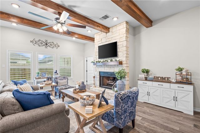 10337 Creek Bottom Dr, Corpus Christi, TX 78410