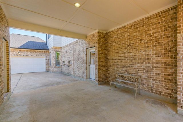 11926 Hallowed Stream Lane, Cypress, TX 77433