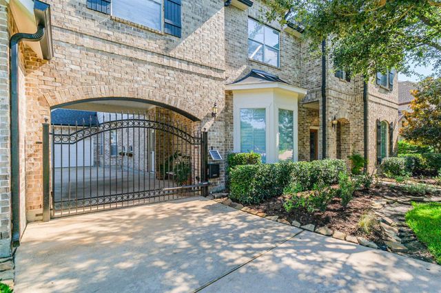 11926 Hallowed Stream Lane, Cypress, TX 77433