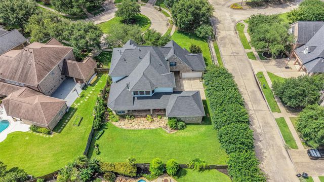11926 Hallowed Stream Lane, Cypress, TX 77433