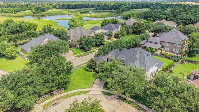11926 Hallowed Stream Lane, Cypress, TX 77433