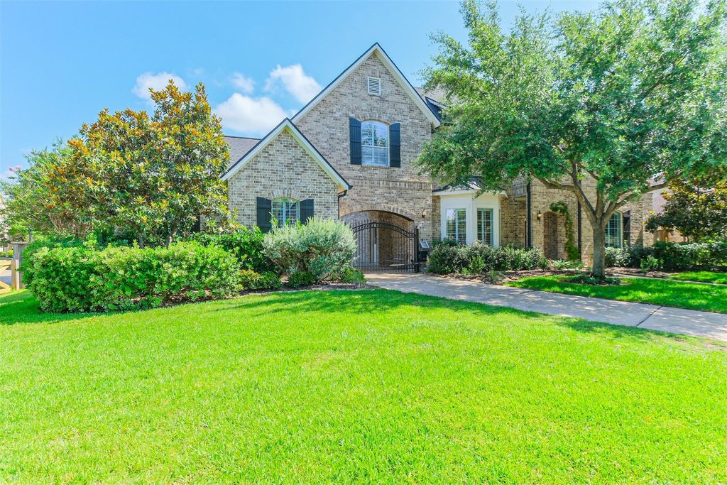 11926 Hallowed Stream Lane, Cypress, TX 77433