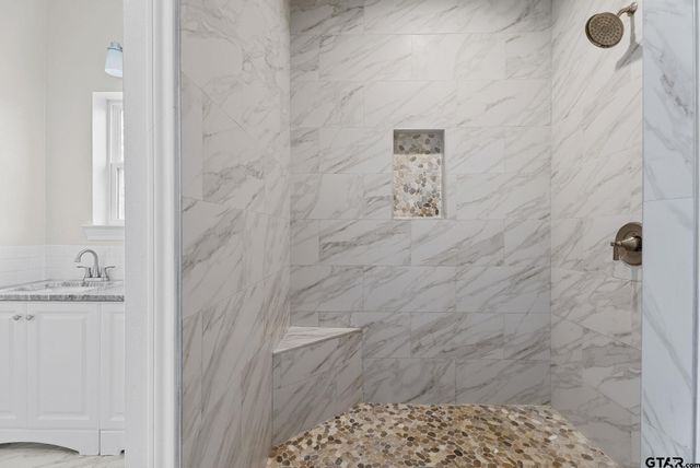 3205 W Jackson, Tyler, TX 75701