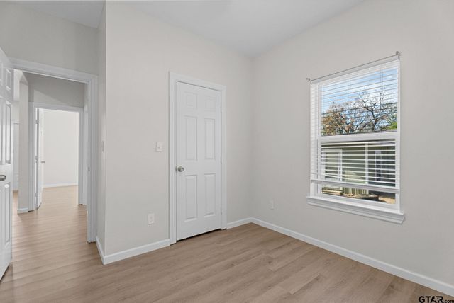 3205 W Jackson, Tyler, TX 75701