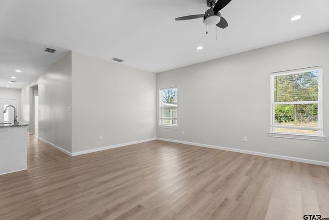 3205 W Jackson, Tyler, TX 75701