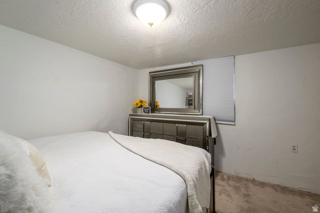 41 W CRAWFORD PL, Sandy, UT 84070