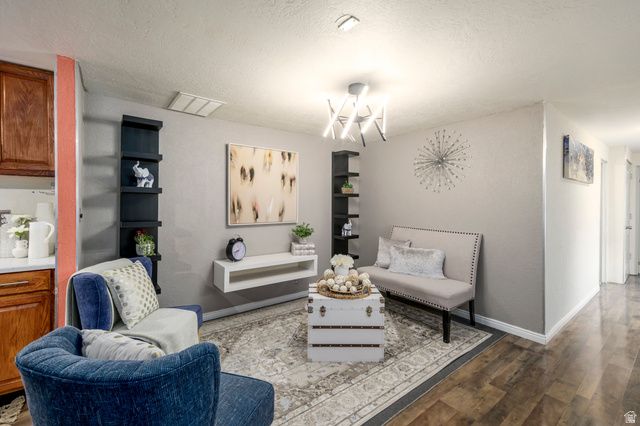 41 W CRAWFORD PL, Sandy, UT 84070