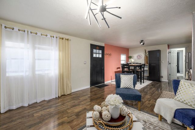 41 W CRAWFORD PL, Sandy, UT 84070